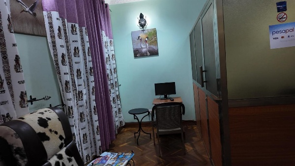 Korona Villa Bed & Breakfast image 7
